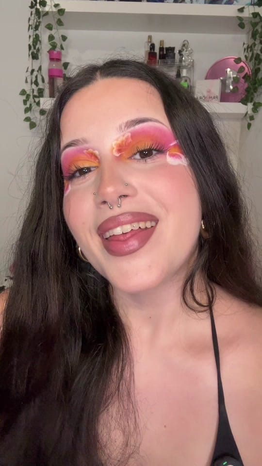 Post 4 by shei on TikTok (video)