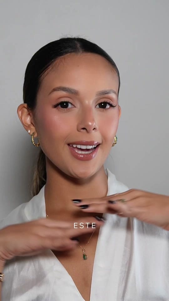 Post 9 by Laura Nuñez Makeup on TikTok (video)