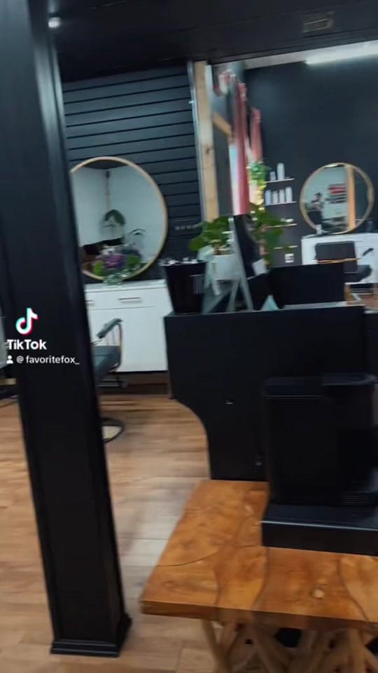 Post 10 by Chelsea on TikTok (video)