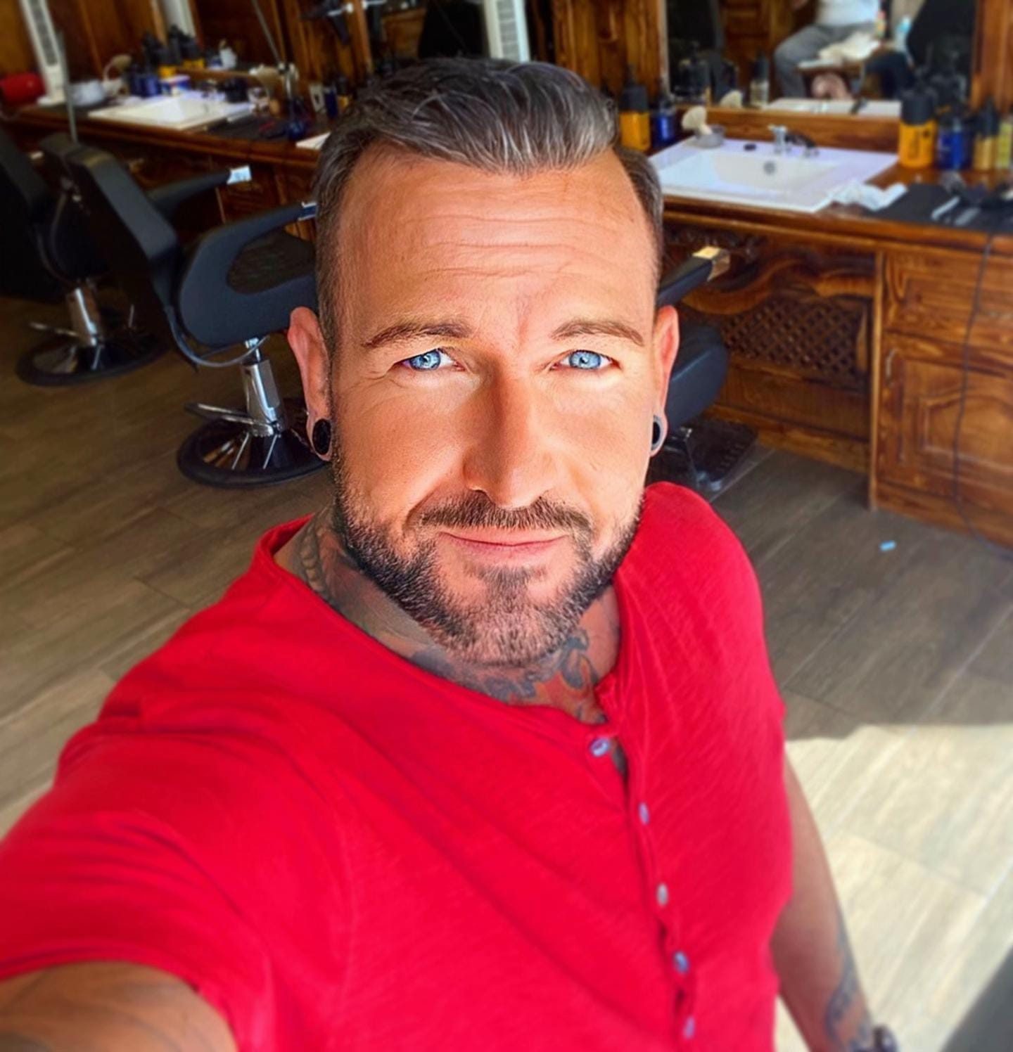 Post 2 by einfachzartcore on TikTok (video)