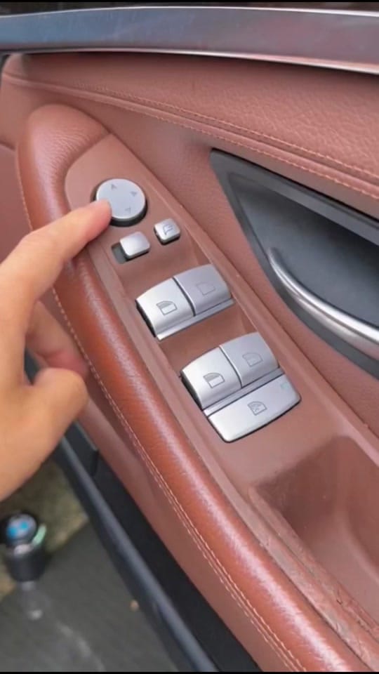 Post 10 by Car hacks on TikTok (video)