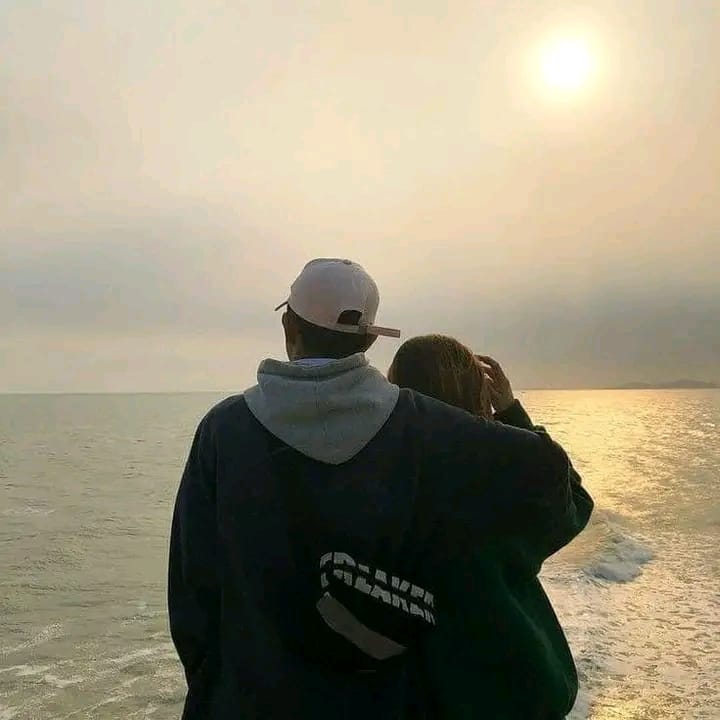 Post 4 by Vivianne on TikTok (video)