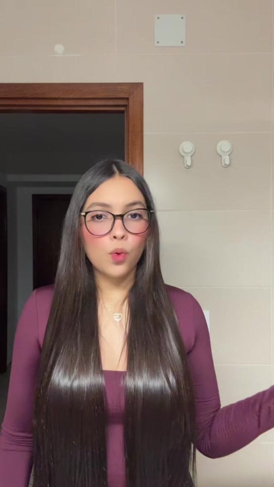 Post 2 by Daniela Anaya on TikTok (video)