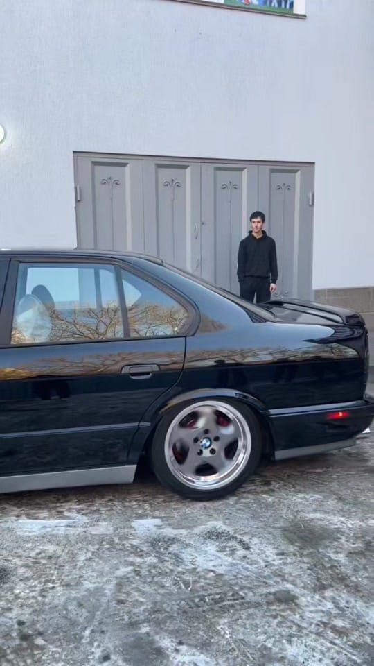 Post 7 by عشاق بي ام دبليو 🤟🇩🇪BMW🤟 on TikTok (video)