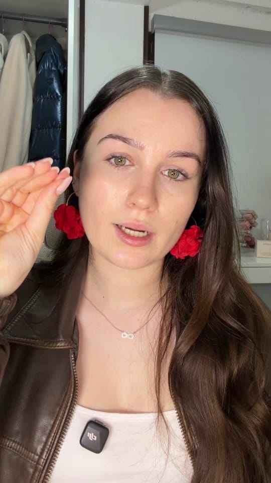 Post 8 by Elisa Martínez on TikTok (video)