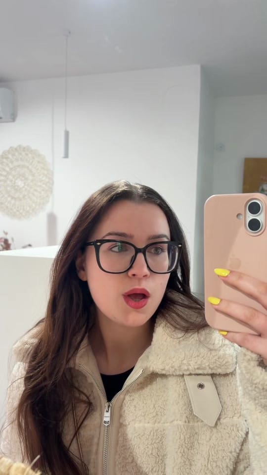 Post 3 by Elisa Martínez on TikTok (video)