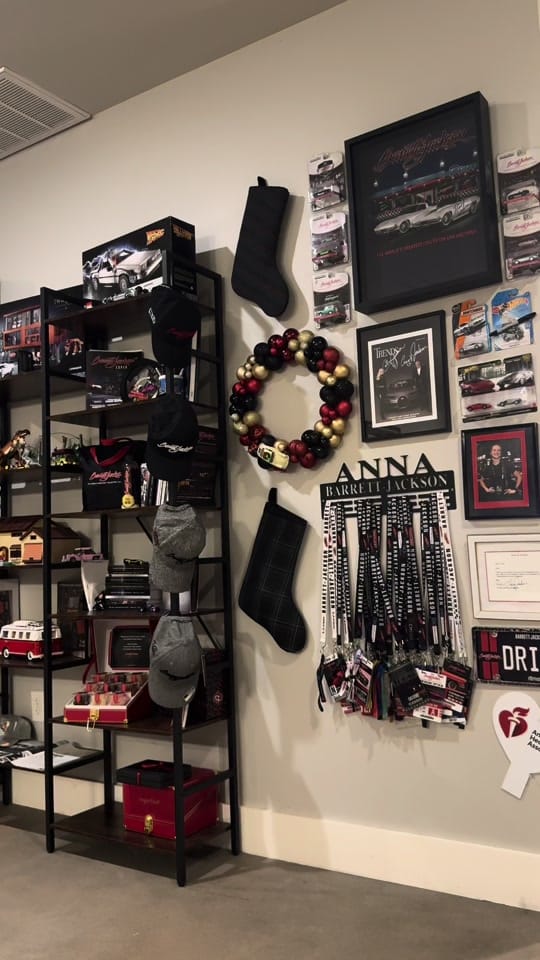 Post 4 by Anna Riley on TikTok (video)