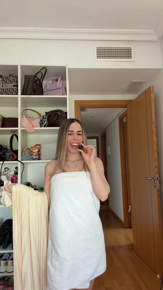Post 3 by Marialex | Beauty Creator 🎀 on TikTok (video)