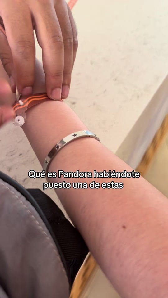 Post 4 by Juliaaroldann_ on TikTok (video)