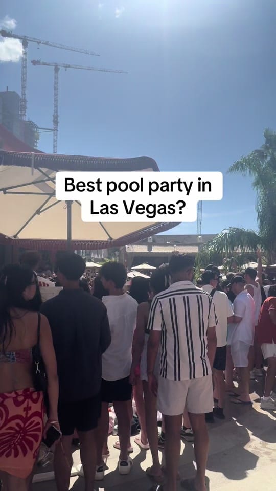 Post 1 by vegasnightclubs on TikTok (video)