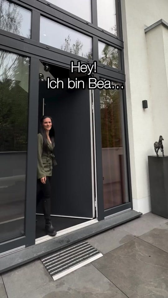 Post 6 by Beatrice on TikTok (video)