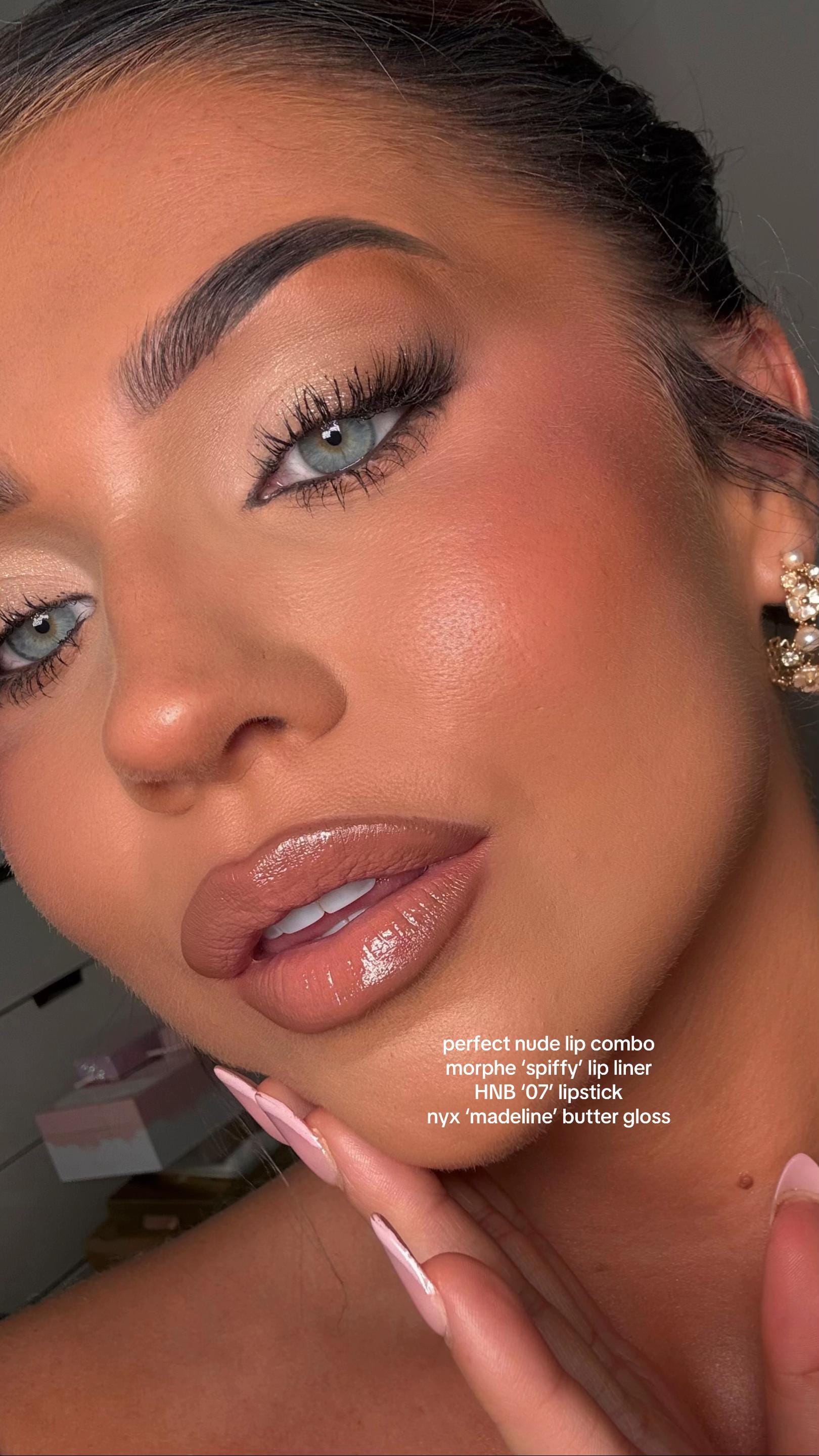 Post 1 by Molly Jacks on TikTok (video)