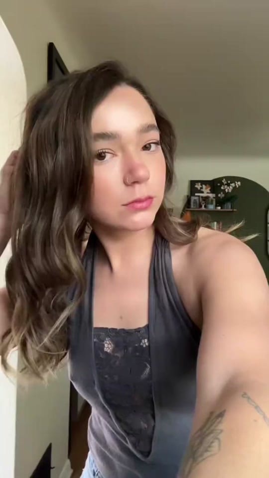 Post 2 by ParrottPaints on TikTok (video)
