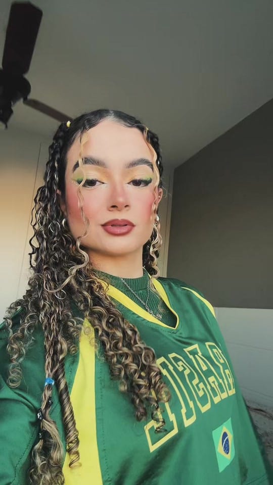 Post 5 by lari 🌞 on TikTok (video)