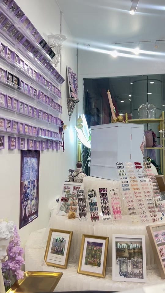 Post 2 by aouopressonnails on TikTok (video)