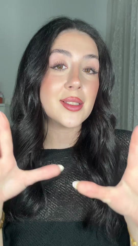Post 8 by Izas 🦋 on TikTok (video)