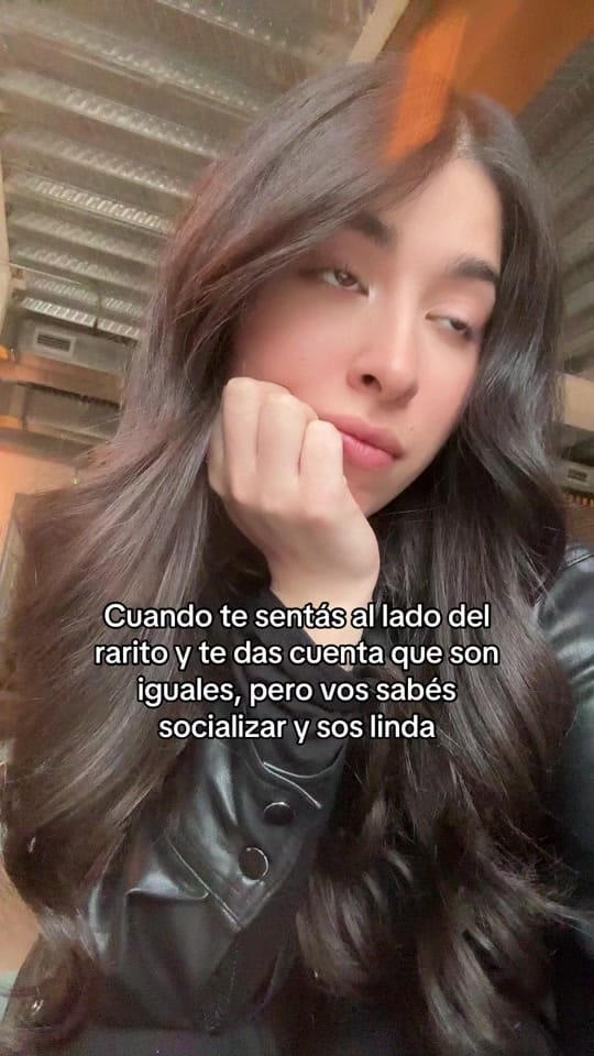 Post 6 by Fio on TikTok (video)