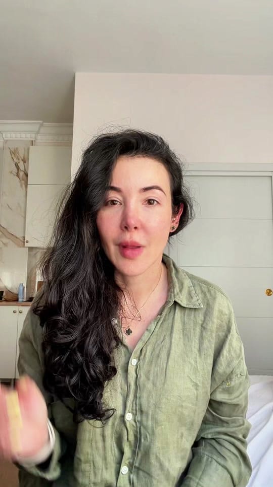 Post 5 by Dra. Maria Toro | UGC ESPAÑA on TikTok (video)
