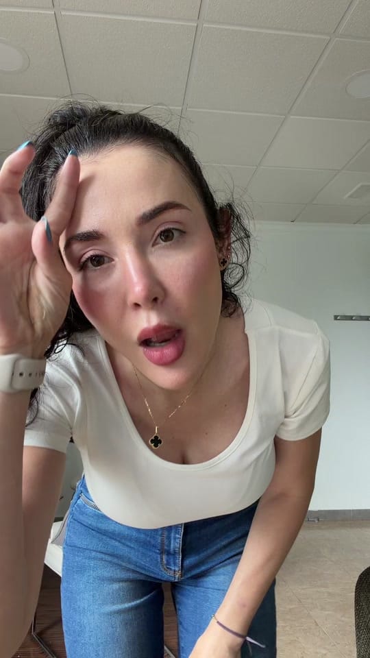 Post 2 by Dra. Maria Toro | UGC ESPAÑA on TikTok (video)