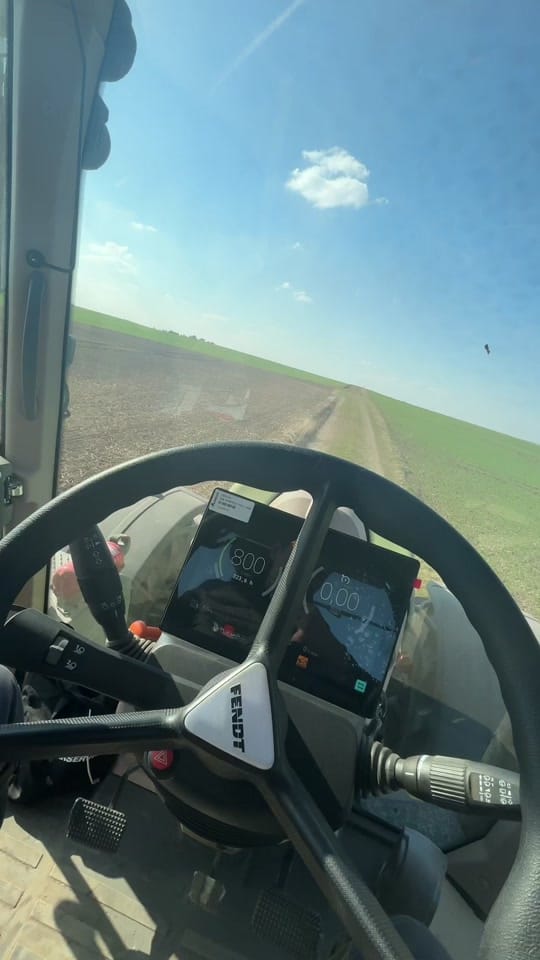 Post 7 by Emilian Agrar on TikTok (video)