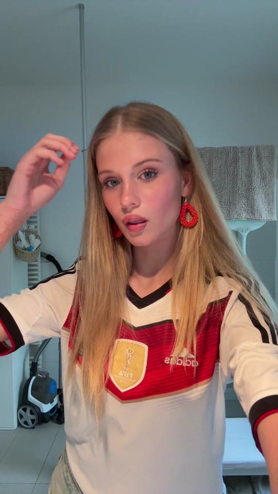 Post 3 by Lotta Marlene Jensen on TikTok (video)