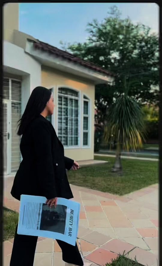 Post 3 by Laura Fernanda🧿 on TikTok (video)