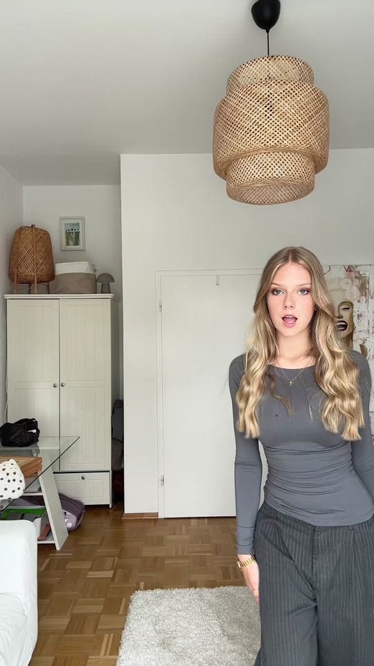 Post 1 by Clari <3 on TikTok (video)