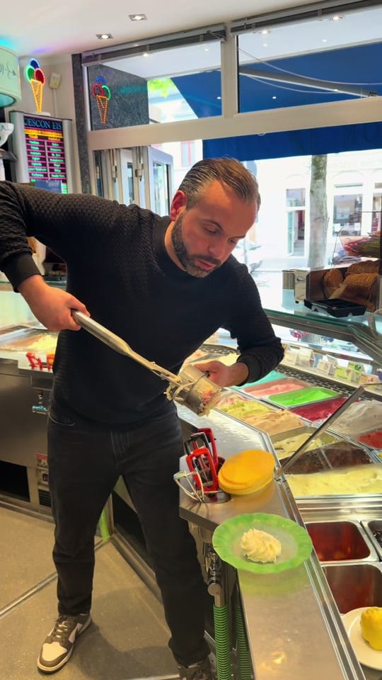 Post 1 by ATIPI GELATO 🍧🏆👨🏻‍🍳 on TikTok (video)