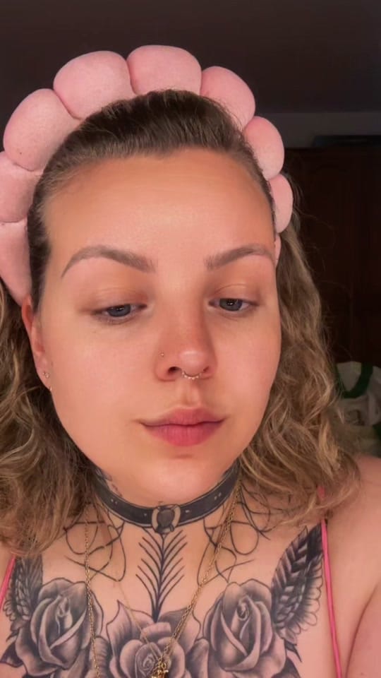 Post 7 by Aniitaaa_kbeauty🌷🩷 on TikTok (video)