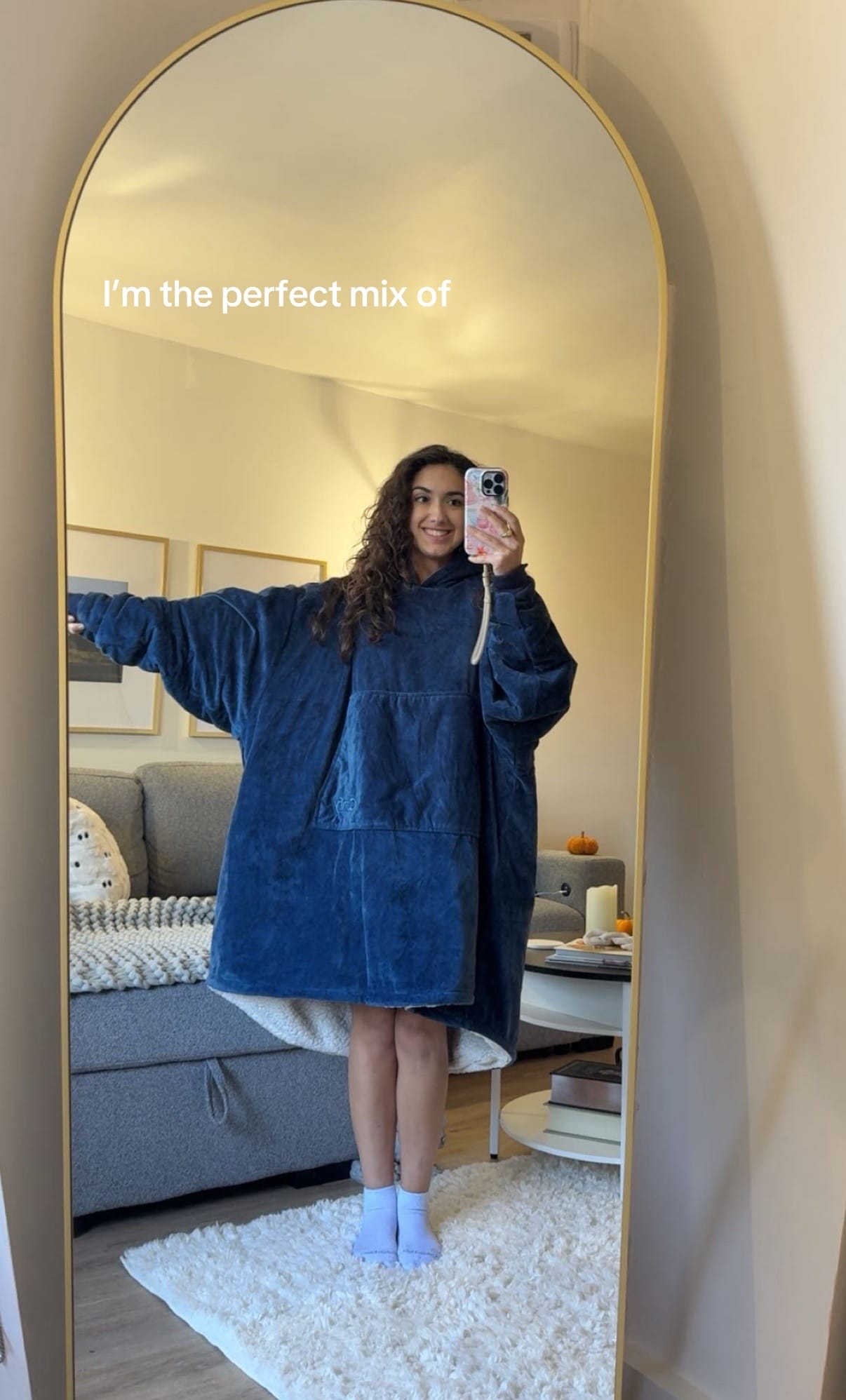 Post 7 by Nikki Toppses on TikTok (video)