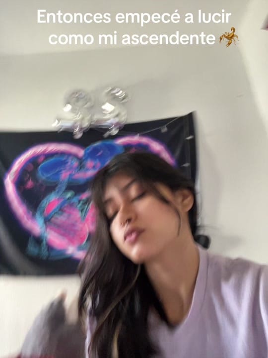 Post 9 by Alison Martínez on TikTok (video)