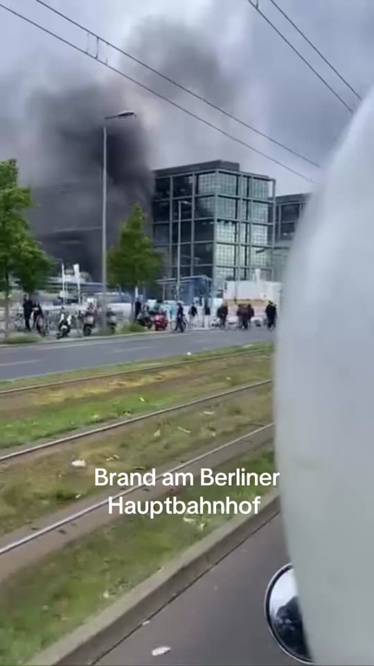 Post 6 by Dasistberlinbitch on TikTok (video)