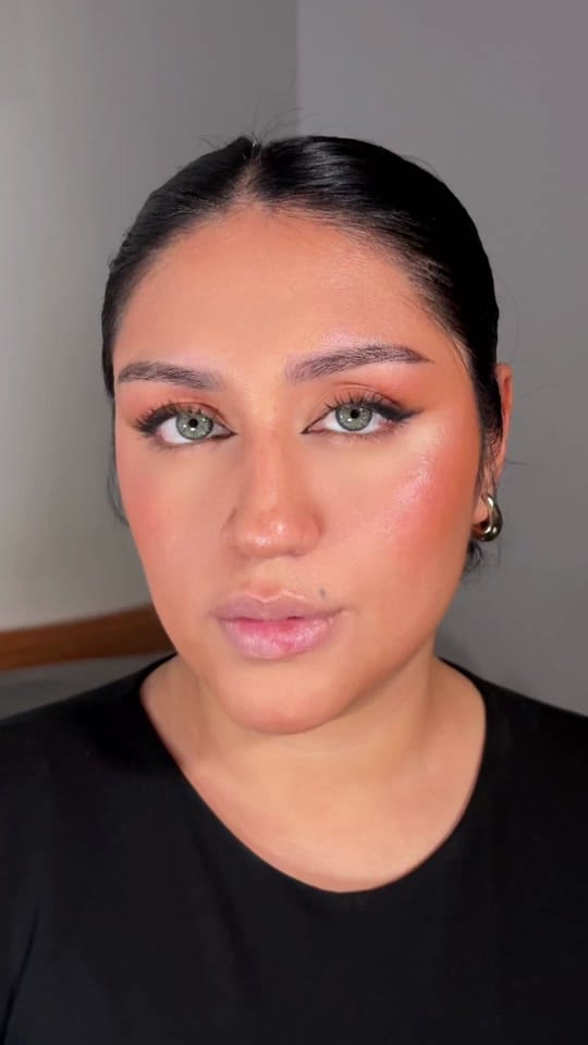 Post 7 by Meylin Kat on TikTok (video)