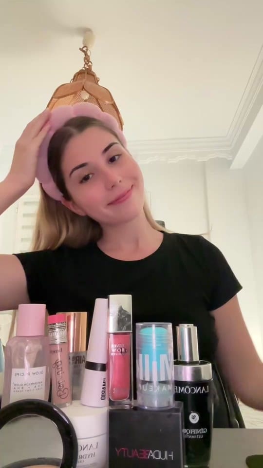 Post 10 by ariadna on TikTok (video)