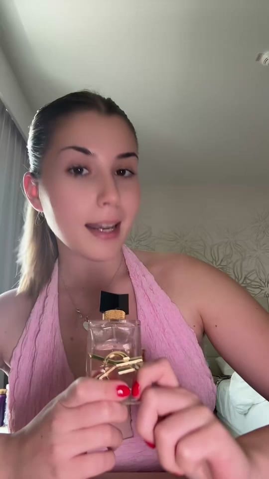 Post 6 by ariadna on TikTok (video)