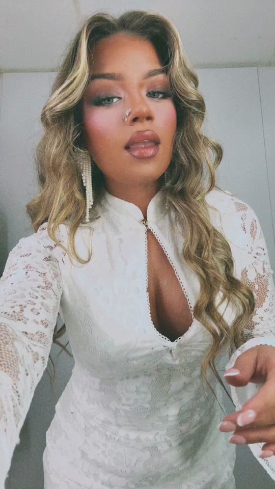 Post 3 by Lucia Maya Makeup on TikTok (video)