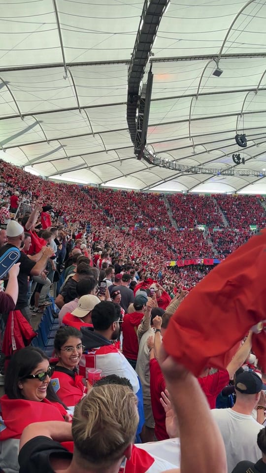 Post 2 by Welovehamburch on TikTok (video)