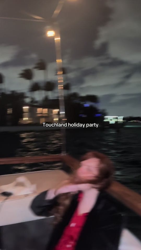 Post 10 by Andrea Lisbona on TikTok (video)