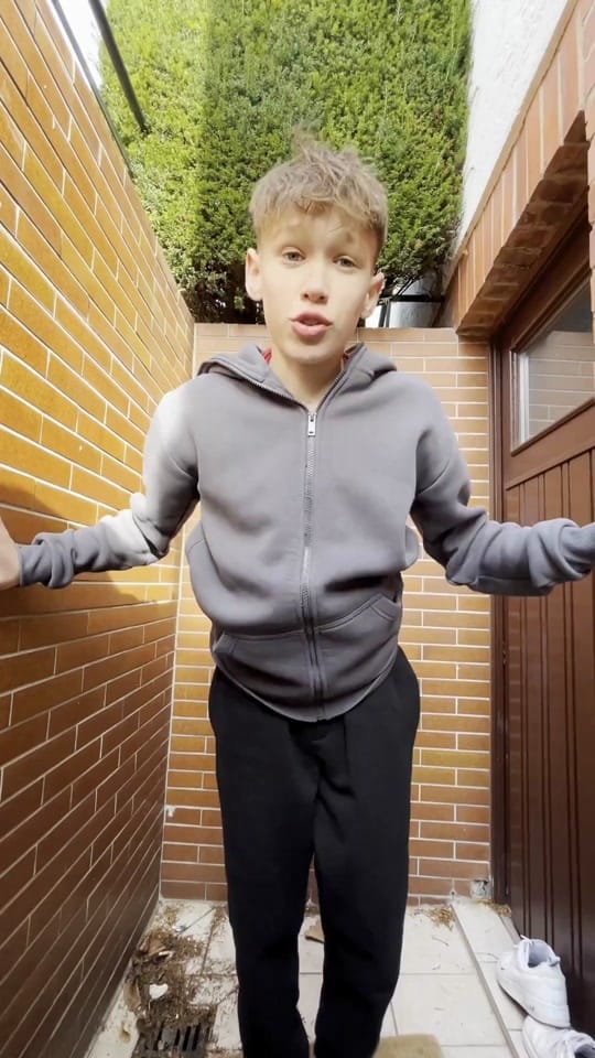 Post 1 by Kutay on TikTok (video)