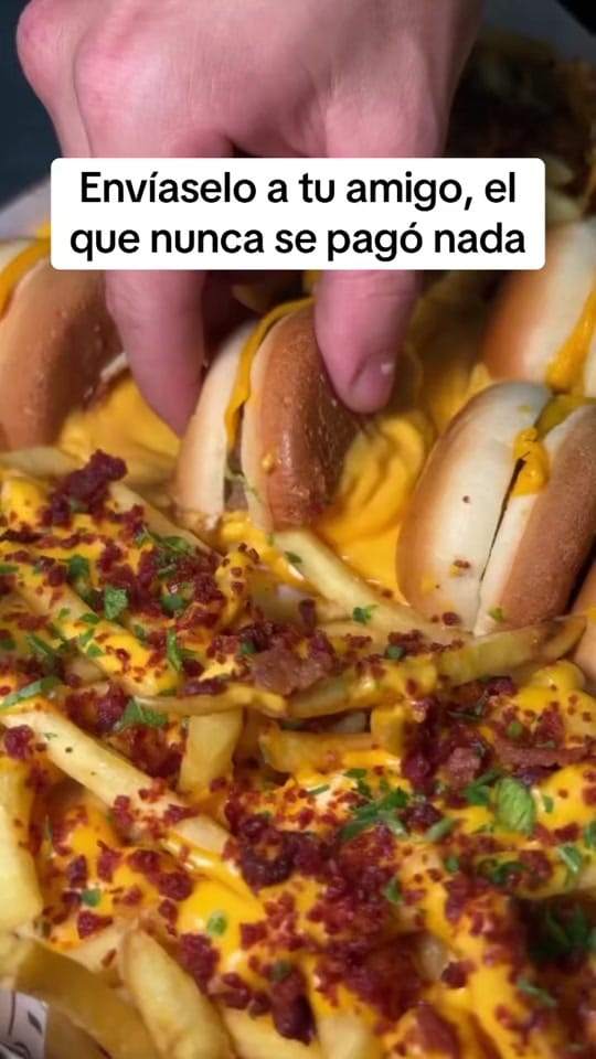 Post 2 by Burgadicto® on TikTok (video)