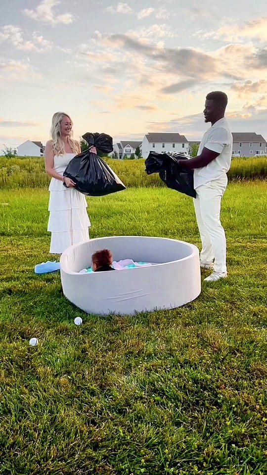 Post 6 by nikki b on TikTok (video)