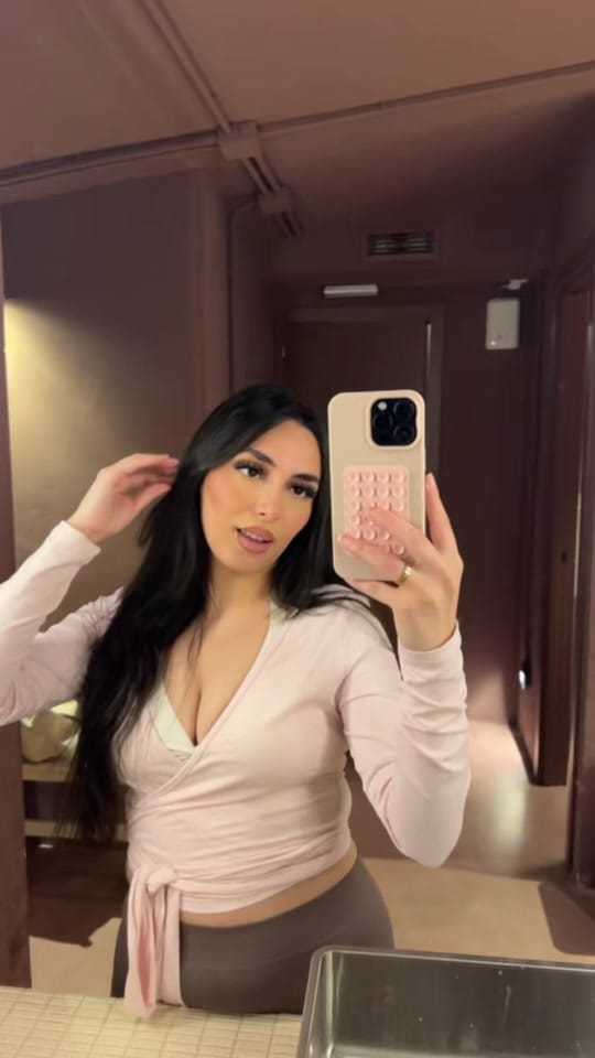 Post 6 by Huda on TikTok (video)