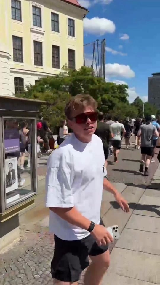 Post 3 by Leon Richter on TikTok (video)