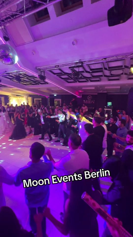 Post 9 by Moon Events Berlin on TikTok (video)