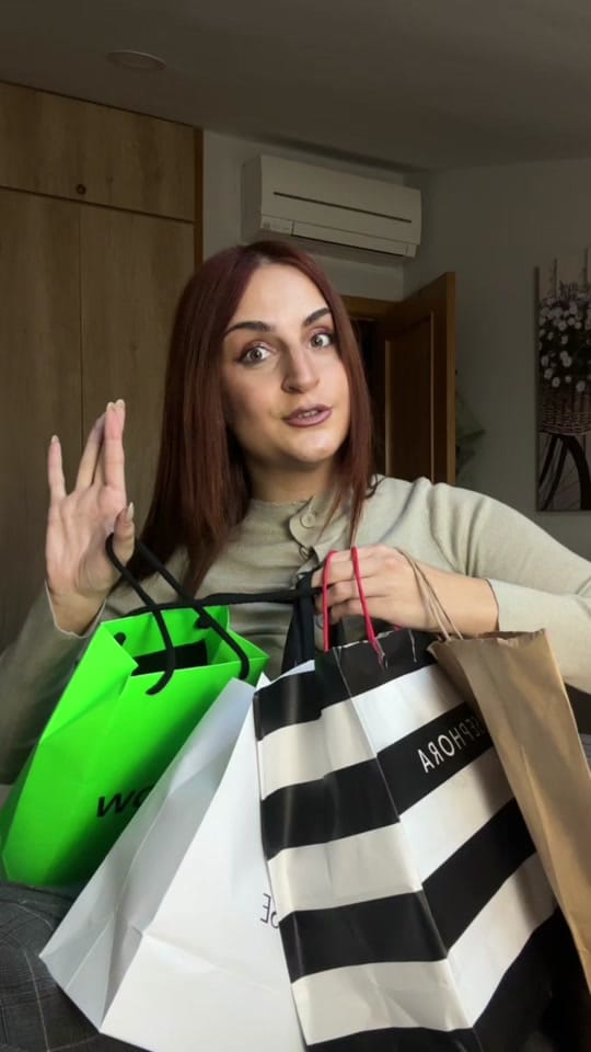 Post 10 by Azul Lozano on TikTok (video)