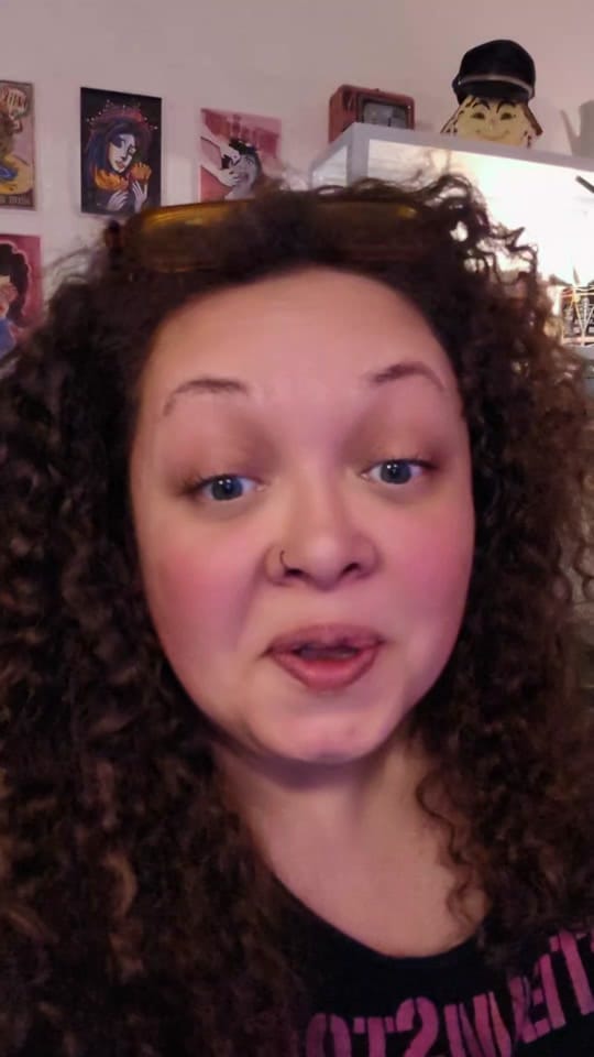 Post 6 by Sunny Megatron - Sexologist on TikTok (video)