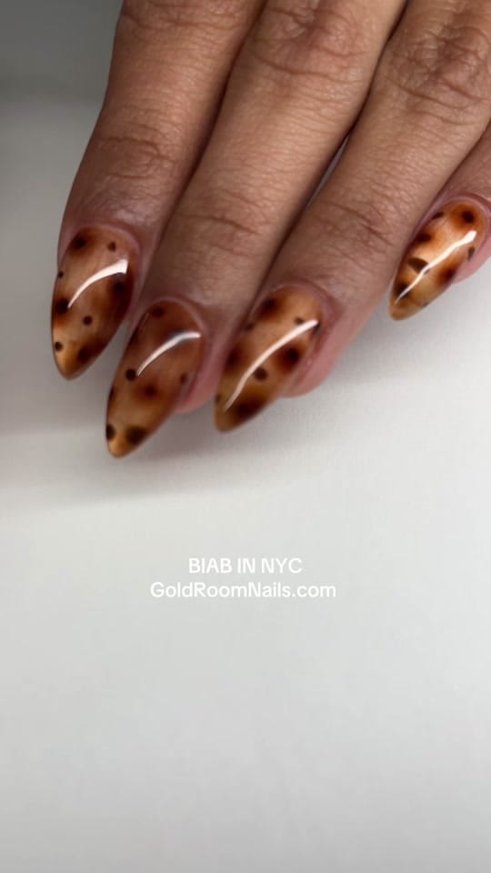Post 7 by GoldRoomNails on TikTok (video)