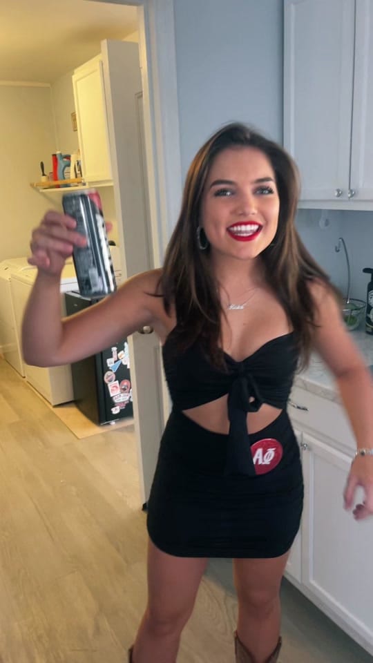 Post 4 by Reid Elizabeth on TikTok (video)