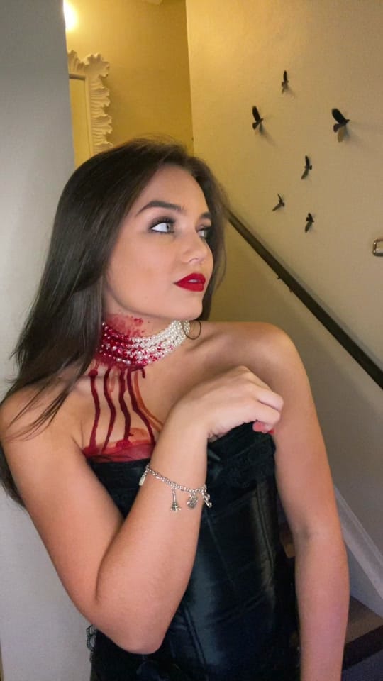 Post 2 by Reid Elizabeth on TikTok (video)