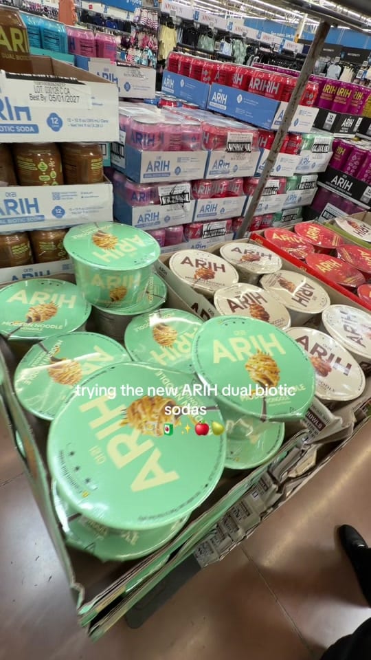 Post 3 by 𝑳 𝑬 𝑺 𝑳 𝑰 🍒 on TikTok (video)